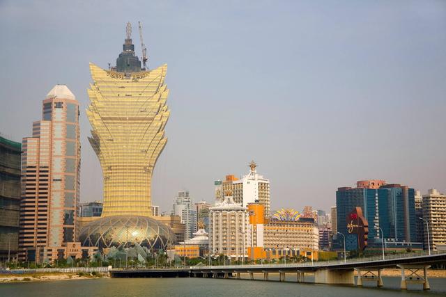 澳门，历史长河中的璀璨明珠